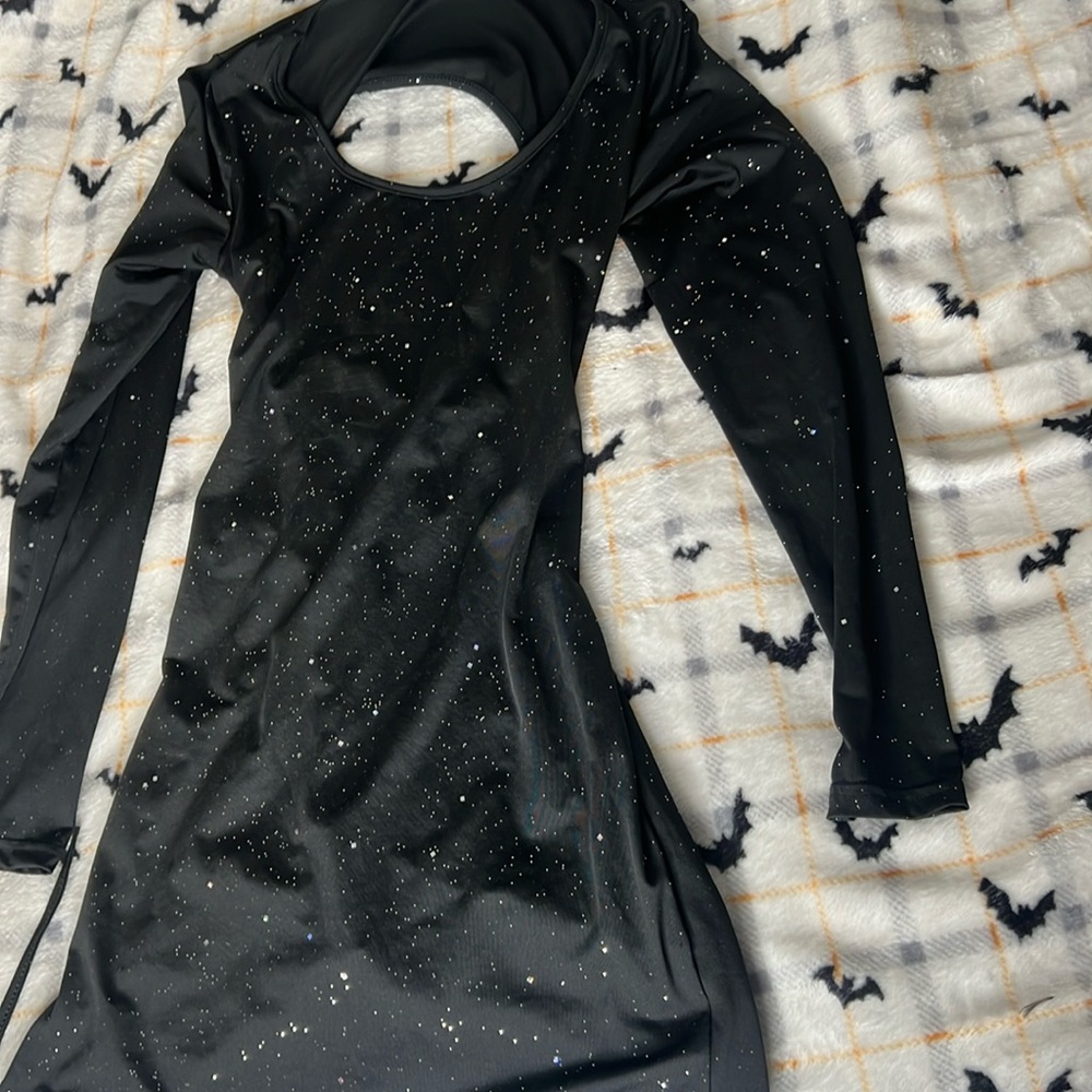 Black dress opened back Size M